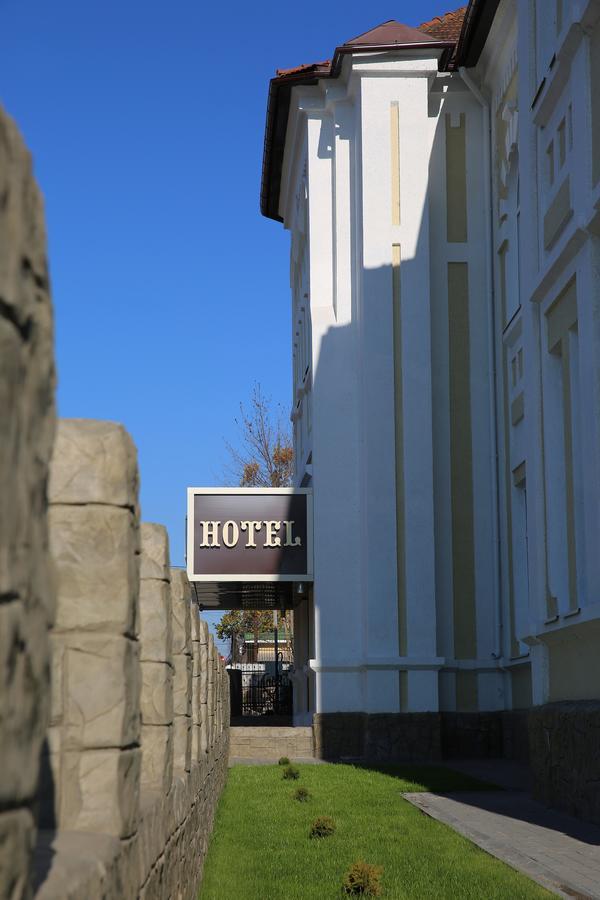 Отель Бессарабия Ismail Exterior foto